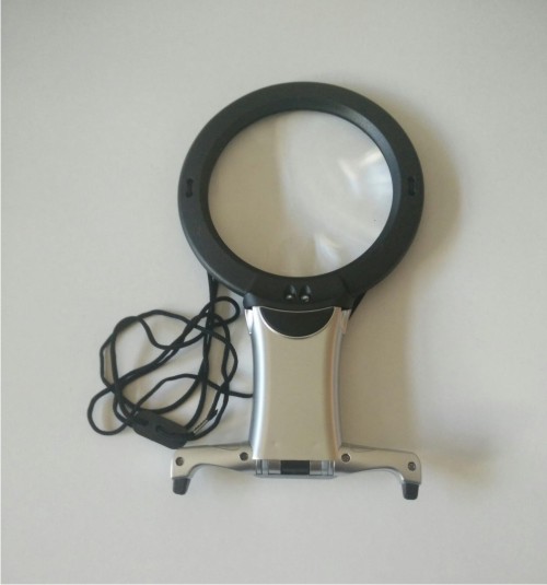 Lupa cu led Zeno