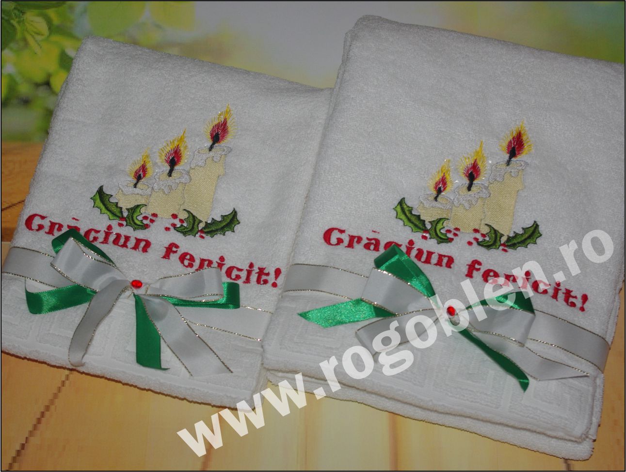 Set 2 prosoape pentru Craciun cu lumanari