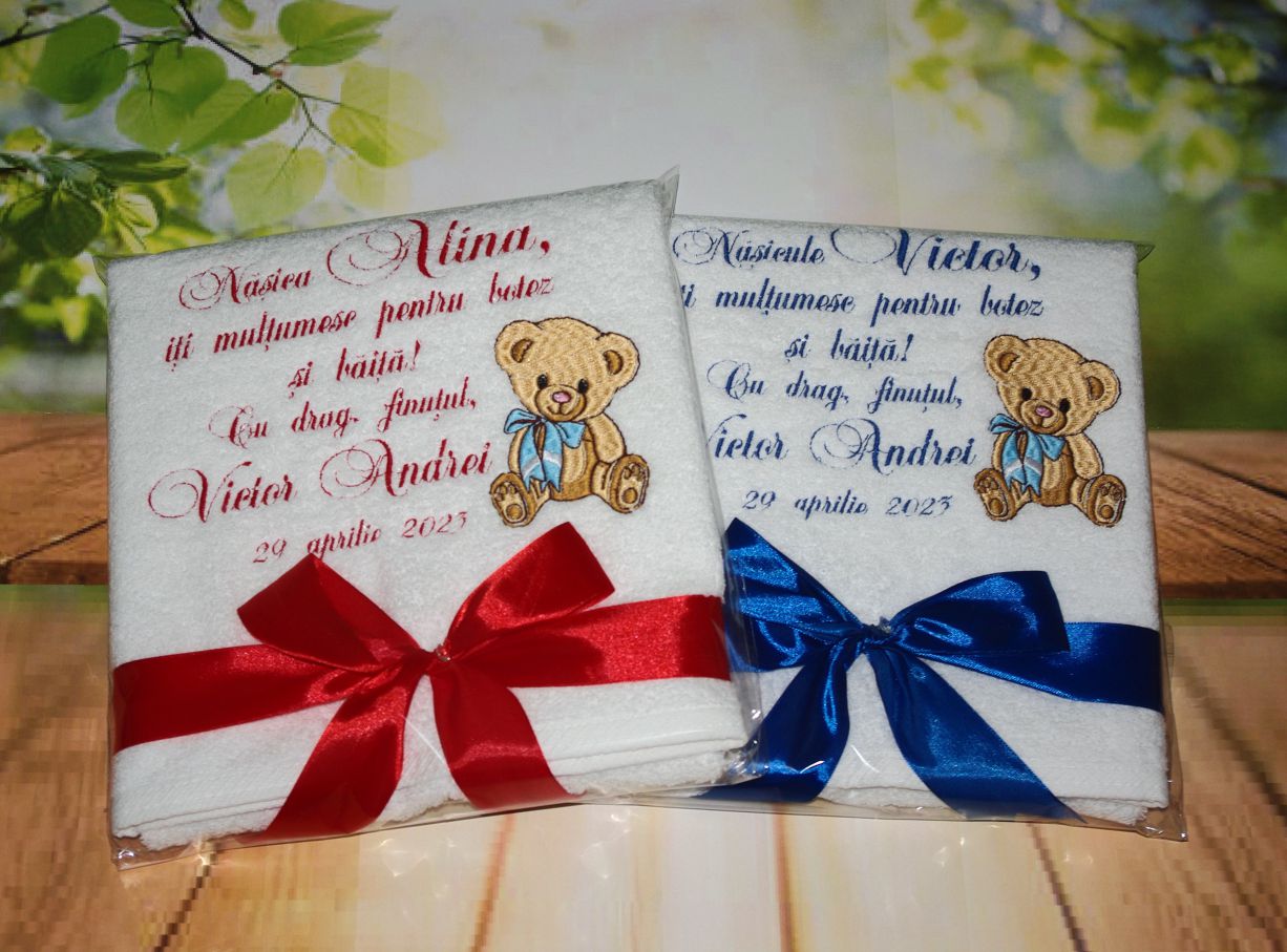 Set de 2 prosoape pentru botez cu Ursulet